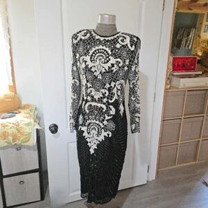 Vintage Beautiful Sweet Lo Beaded & Pearl 100% Silk Black/White Formal Dress-M